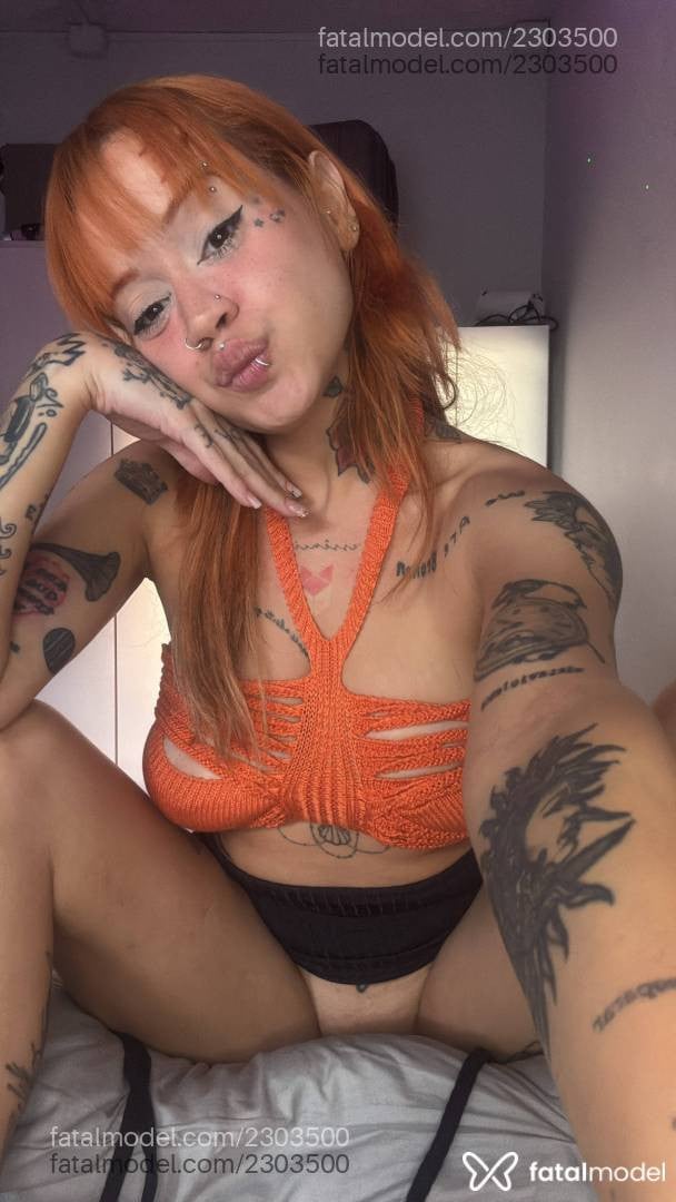 Acompanhante mulher ruiva (o) de olhos castanhos - Lua Bentez