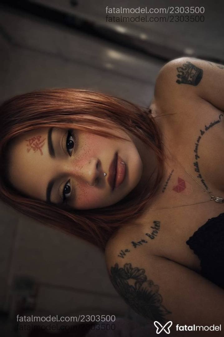 Acompanhante mulher ruiva (o) de olhos castanhos - Lua Bentez