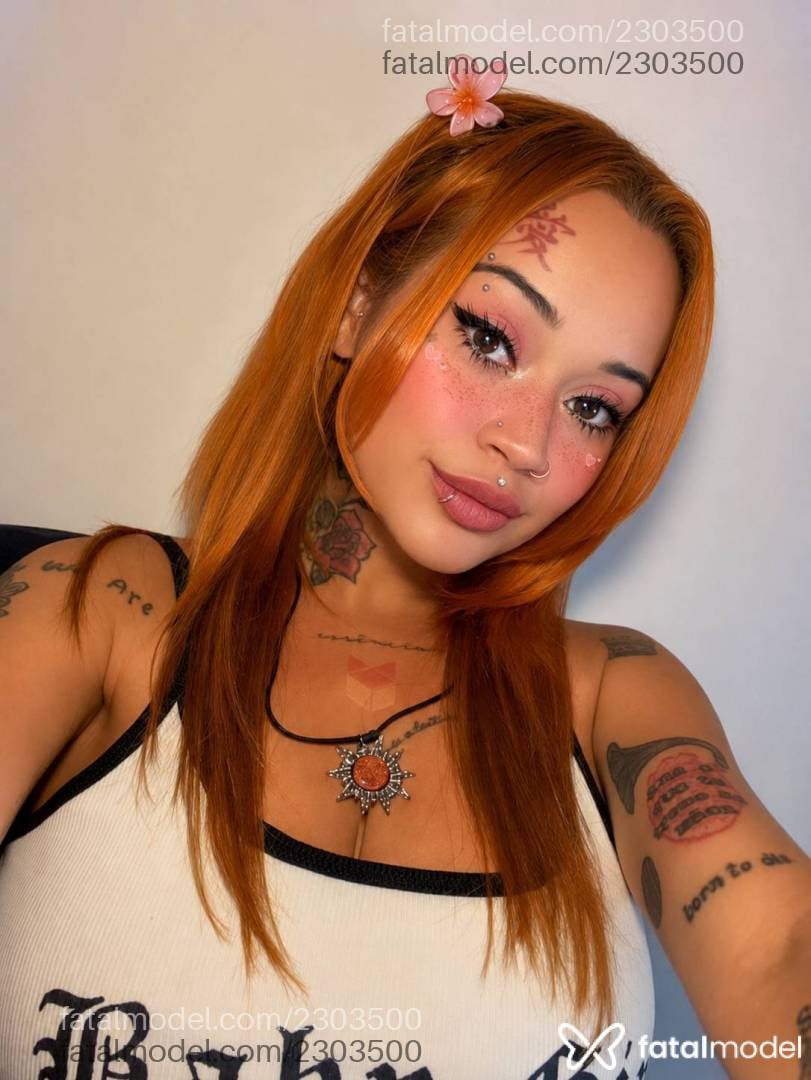 Acompanhante mulher ruiva (o) de olhos castanhos em Guarapari - Lua Bentez