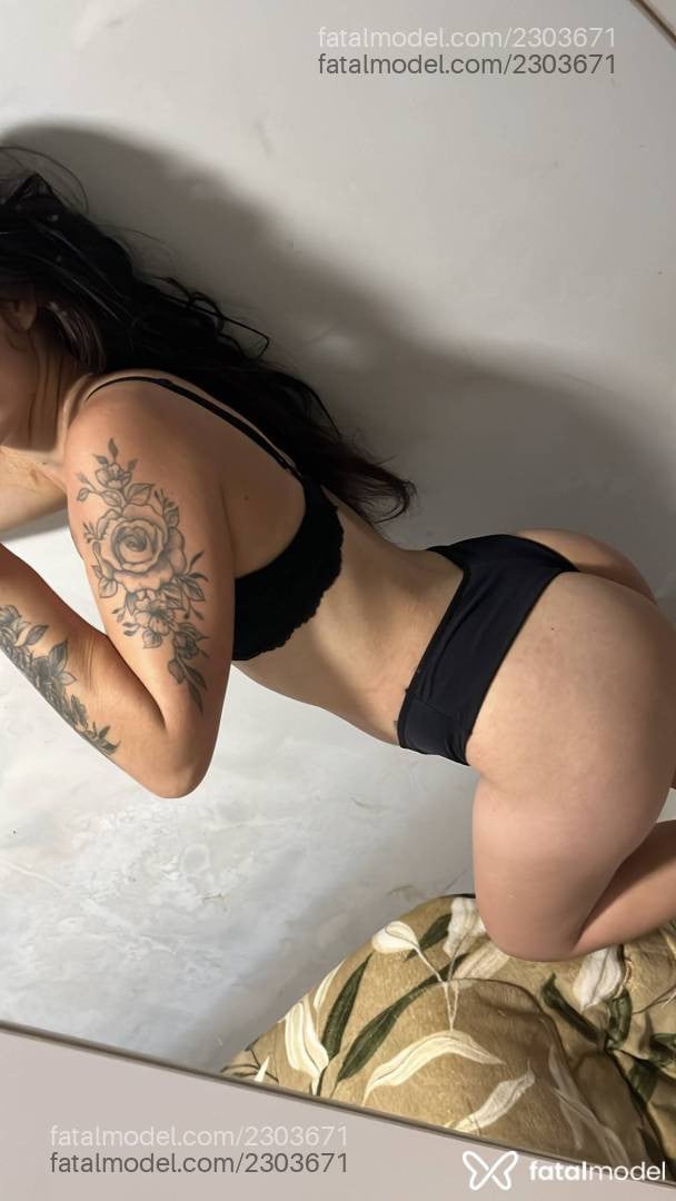Acompanhante mulher morena (o) de olhos mel - Eduarda