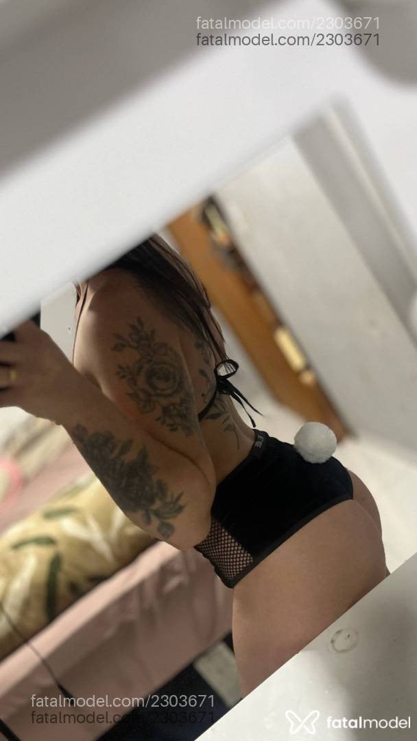 Acompanhante mulher morena (o) de olhos mel - Eduarda
