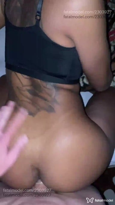 Acompanhante mulher trans morena (o) de olhos verdes em Ponta Grossa - Melissa Victoria