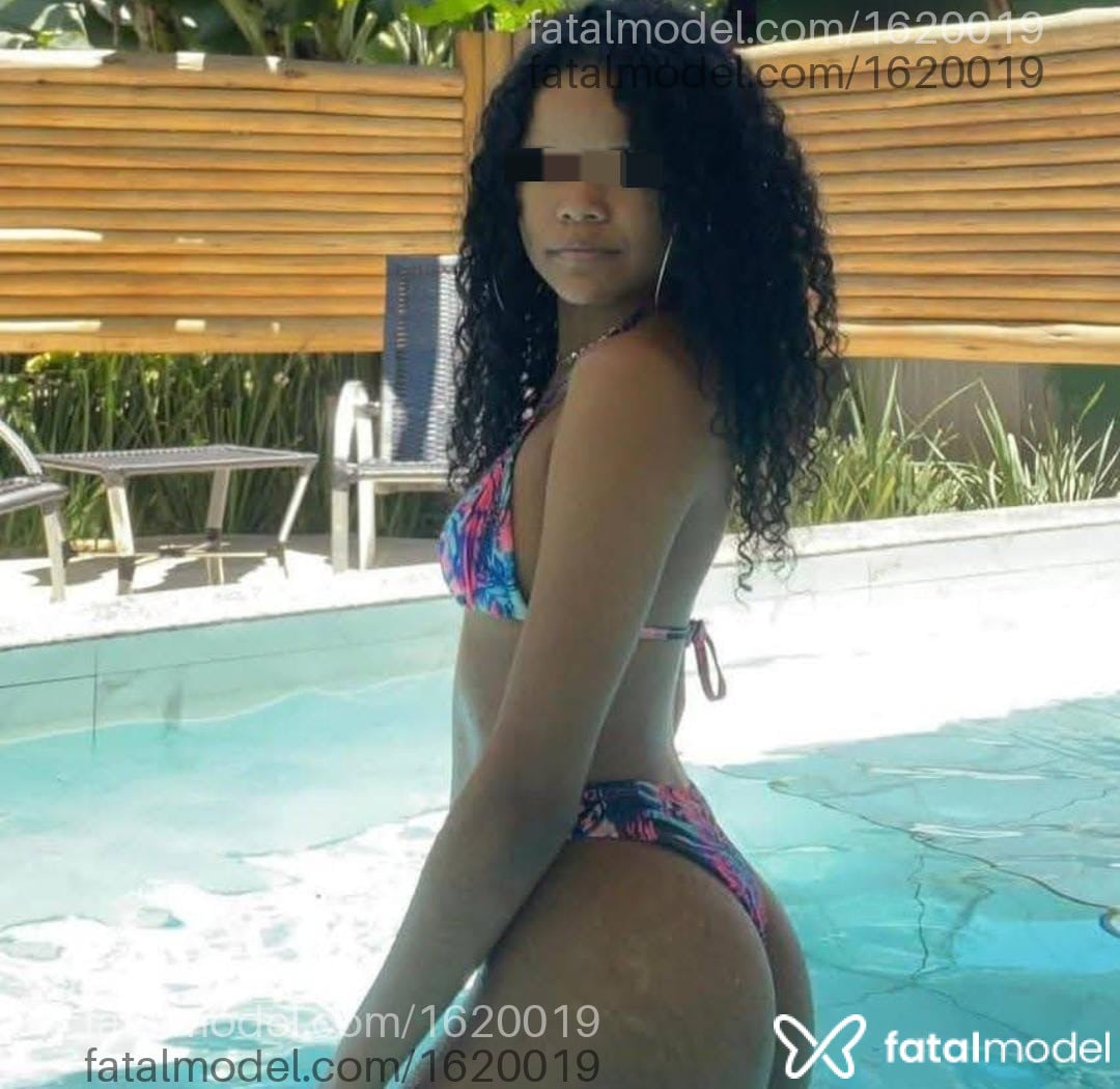 Acompanhante mulher morena (o) de olhos castanhos em Rio de Janeiro - Mellzinha