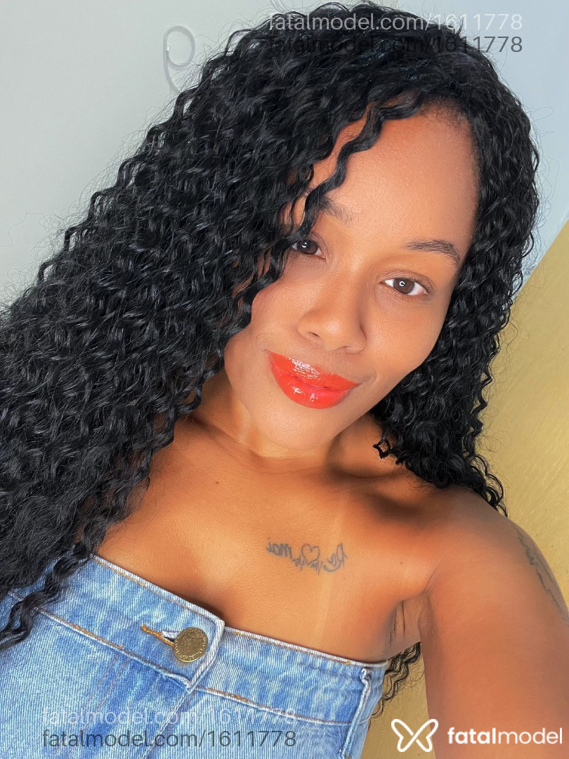 Acompanhante mulher morena (o) de olhos castanhos em Cariacica - JULIANA