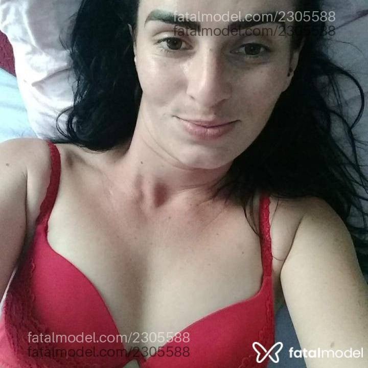 Acompanhante mulher morena (o) de olhos castanhos em Contagem - Carol