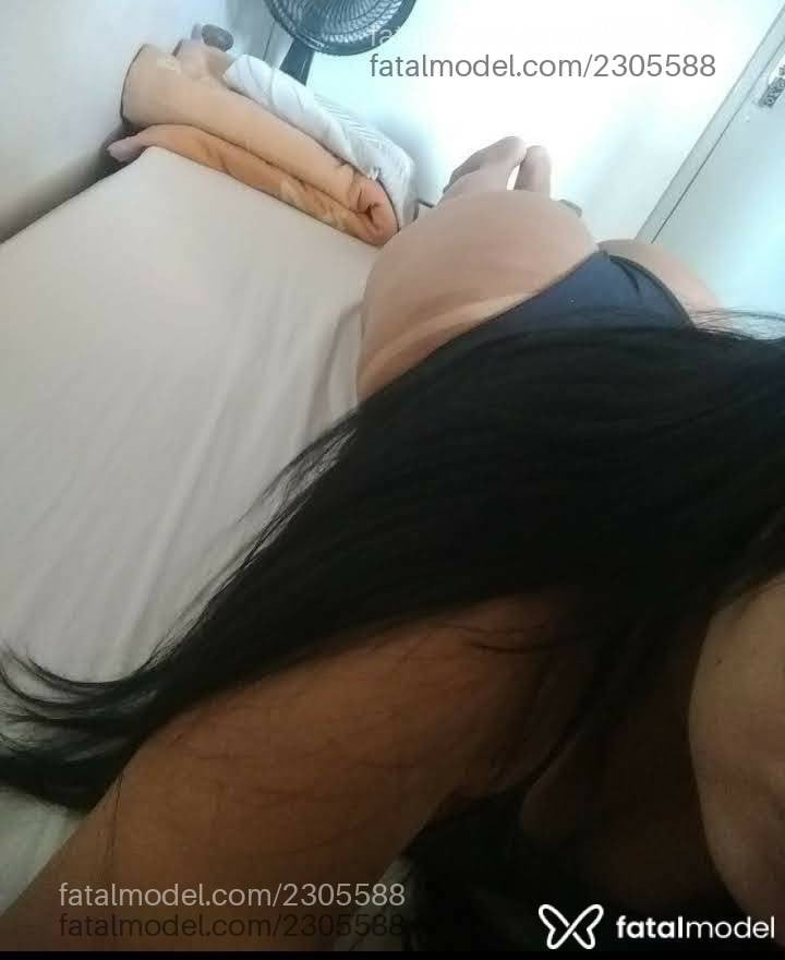 Acompanhante mulher morena (o) de olhos castanhos - Carol