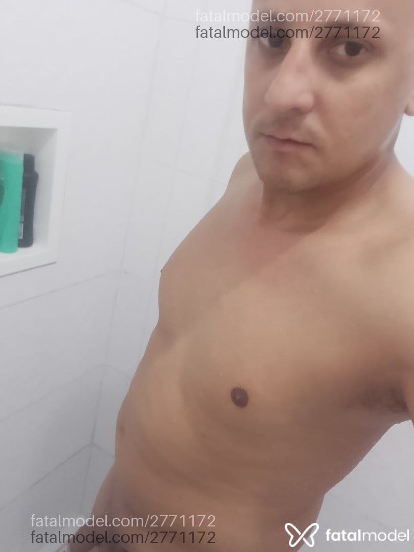 Acompanhante homem com cabelo castanho de olhos castanhos em Joinville - Anderson