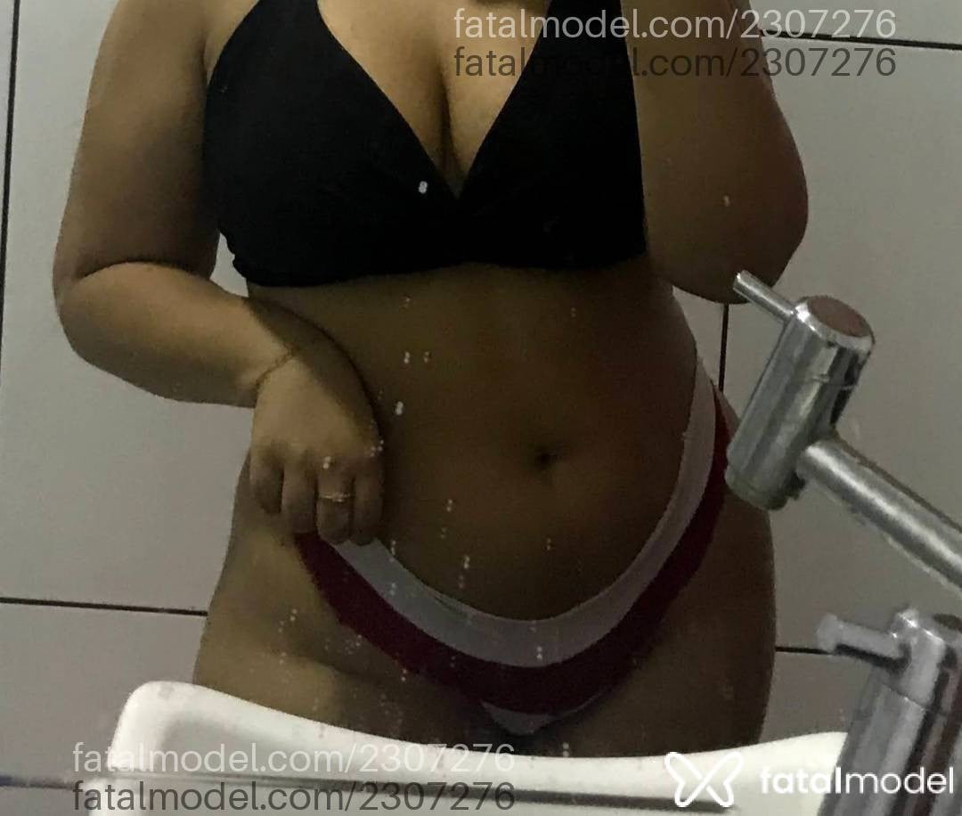 Acompanhante mulher morena (o) de olhos castanhos - Bella Padilha