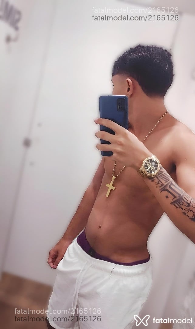 Acompanhante homem morena (o) de olhos castanhos em Salvador - Gustavo Linhares