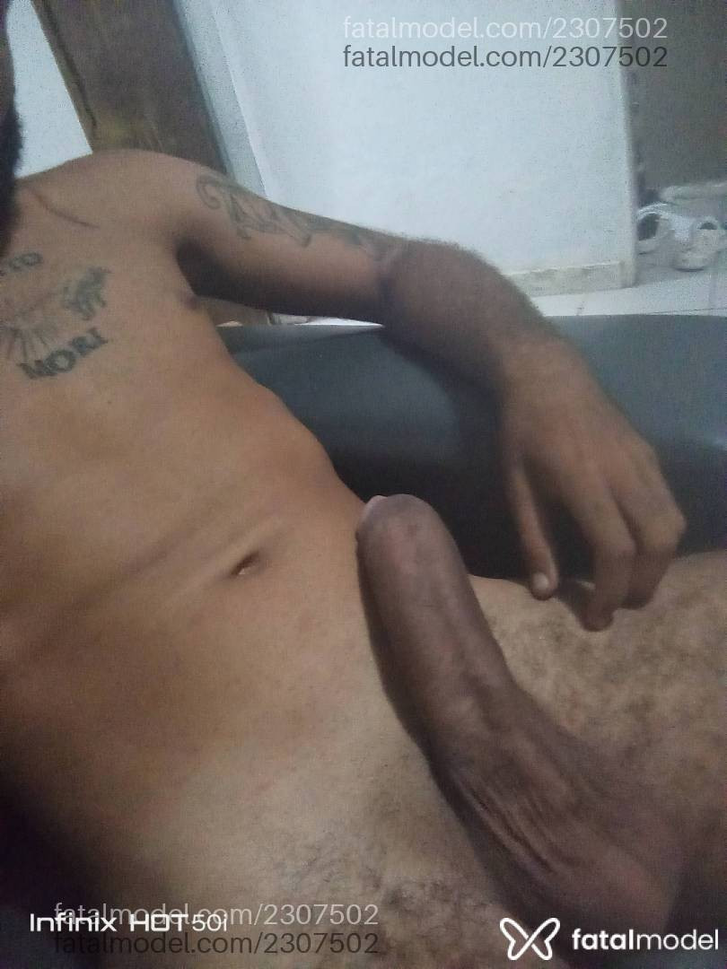 Acompanhante homem morena (o) de olhos castanhos em Virtual Acompanhante homem morena (o) de olhos castanhos em Virtual - Erann