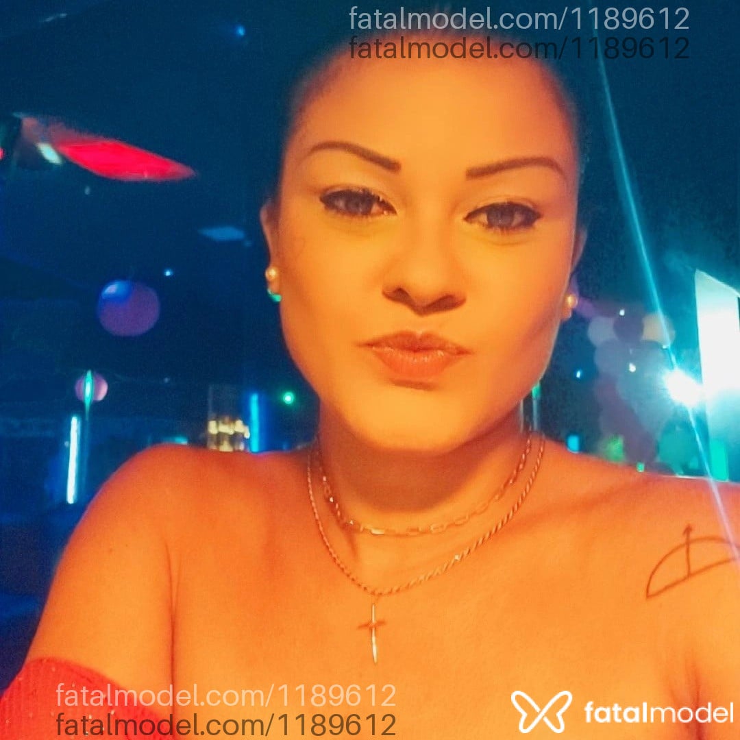 Acompanhante mulher morena (o) de olhos castanhos em Araruama Acompanhante mulher morena (o) de olhos castanhos em Araruama - Thaís Sibylla