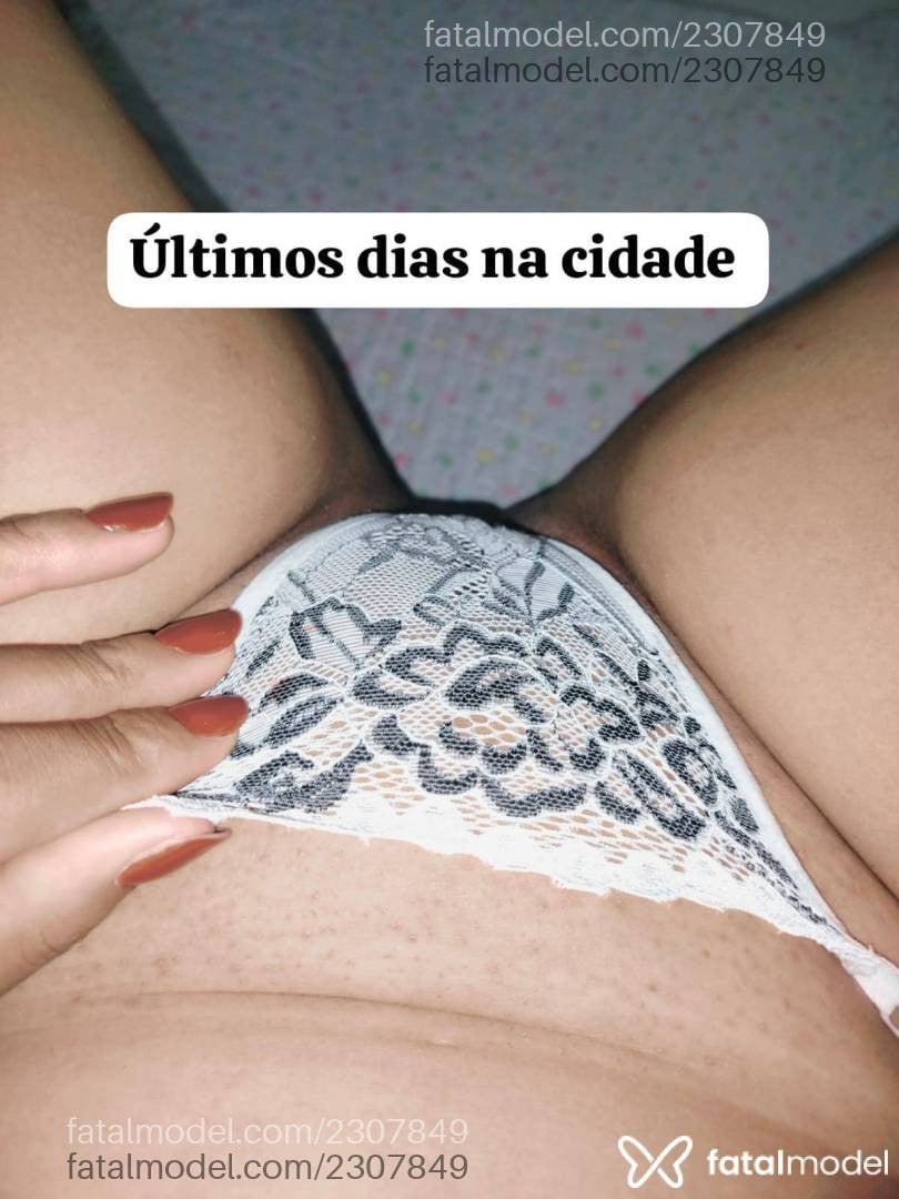 Acompanhante mulher com cabelo castanho de olhos pretos - Pricila Martins