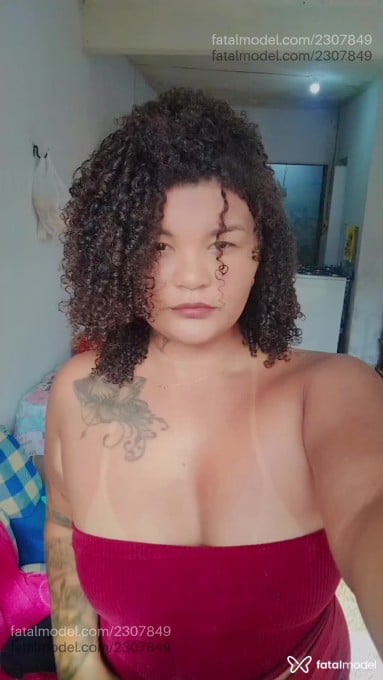 Acompanhante mulher com cabelo castanho de olhos pretos em Castanhal Acompanhante mulher com cabelo castanho de olhos pretos em Castanhal - Pricila Martins