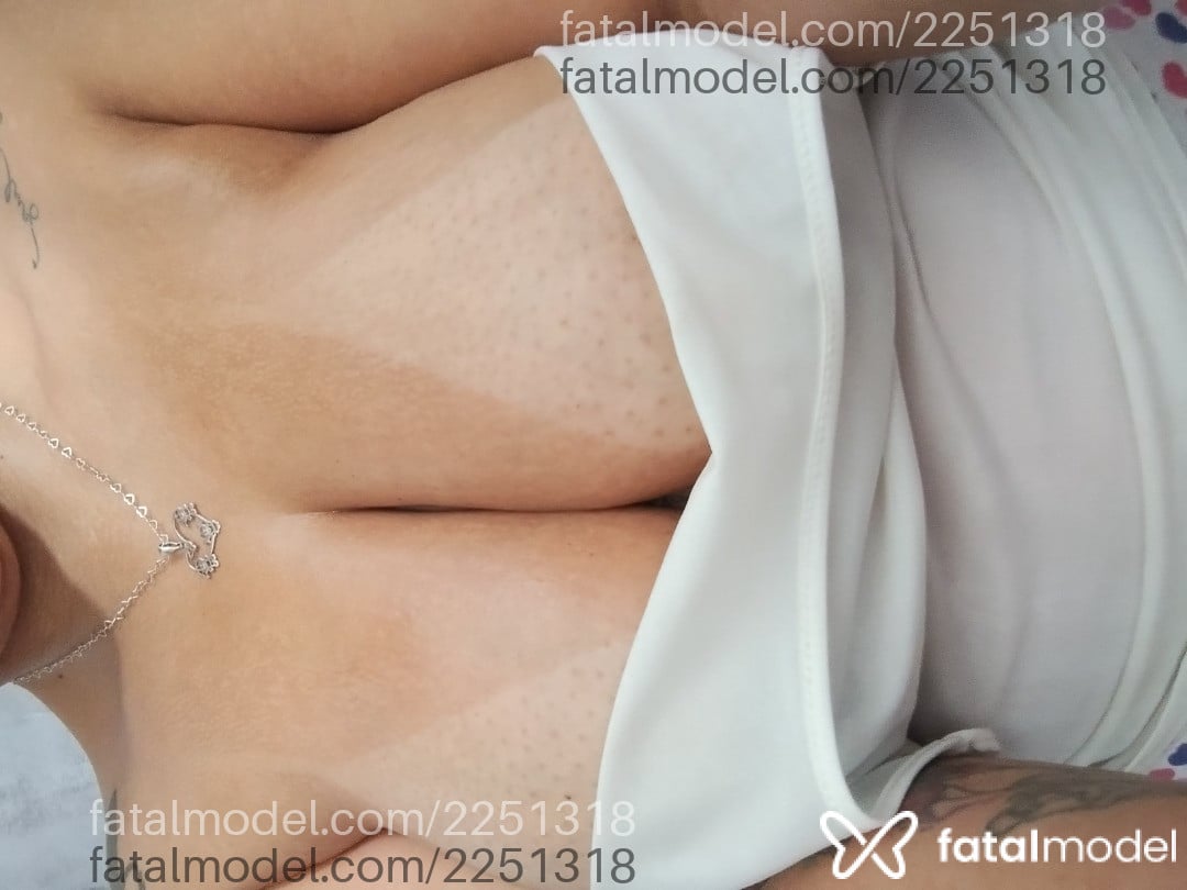 Acompanhante mulher morena (o) de olhos pretos em São Paulo - Becca