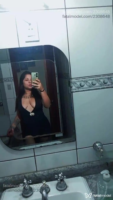 Acompanhante mulher com cabelo castanho de olhos castanhos em Lins - Kimberly