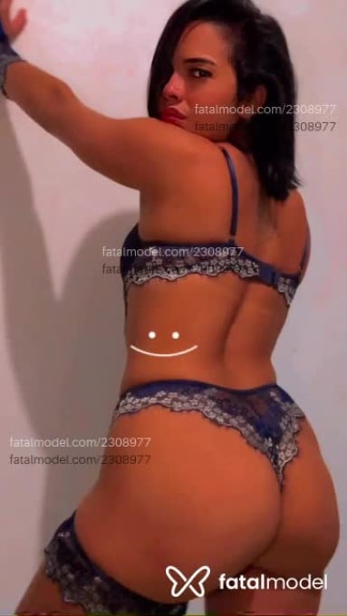 Acompanhante mulher morena (o) de olhos castanhos - Paula Acompanhante mulher morena (o) de olhos castanhos - Paula
