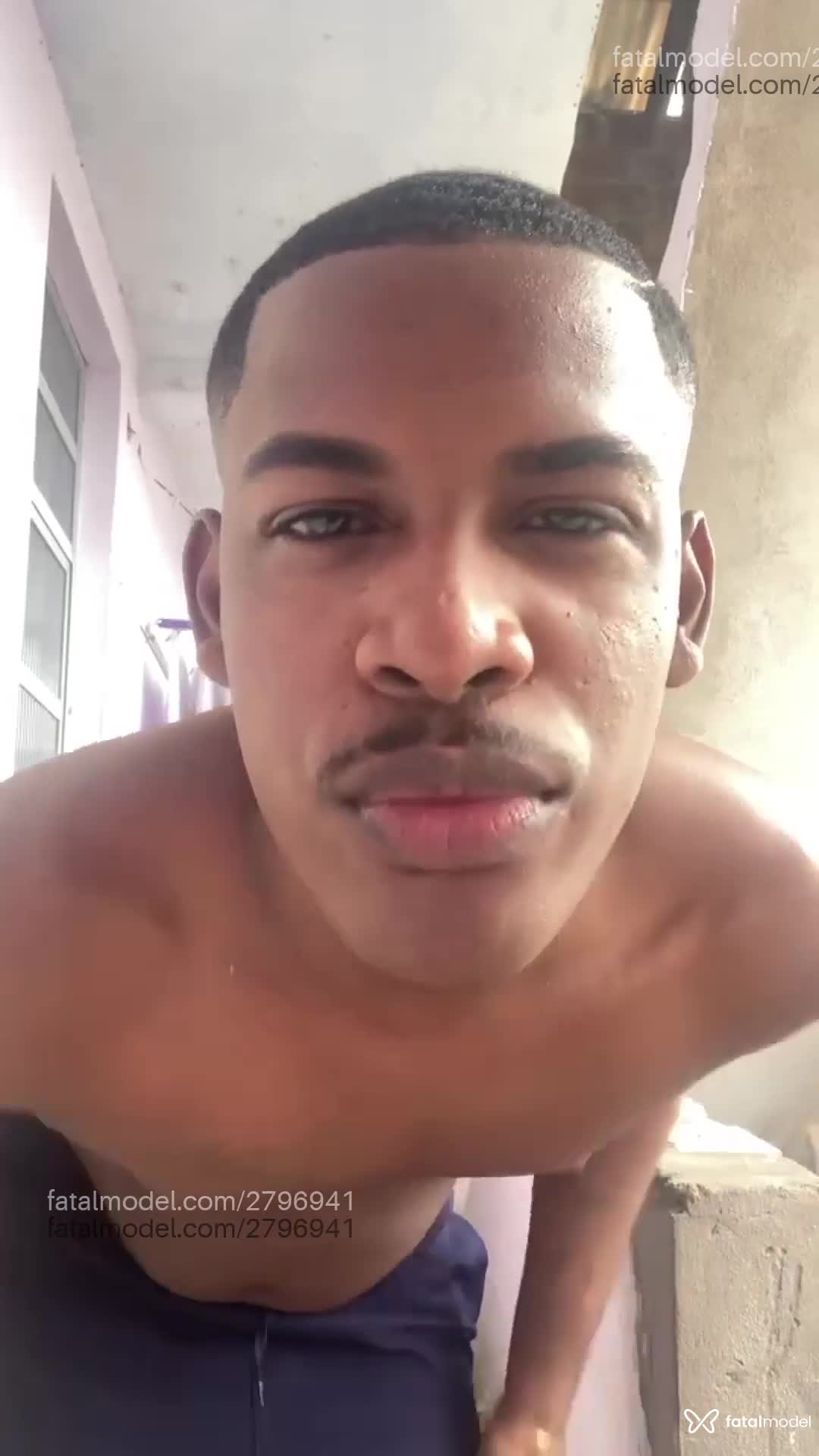 Acompanhante homem morena (o) de olhos pretos em Salvador - Henrique