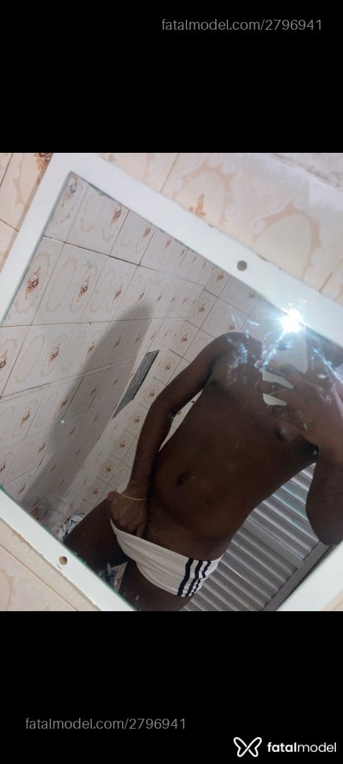 Acompanhante homem morena (o) de olhos pretos em Salvador - Henrique