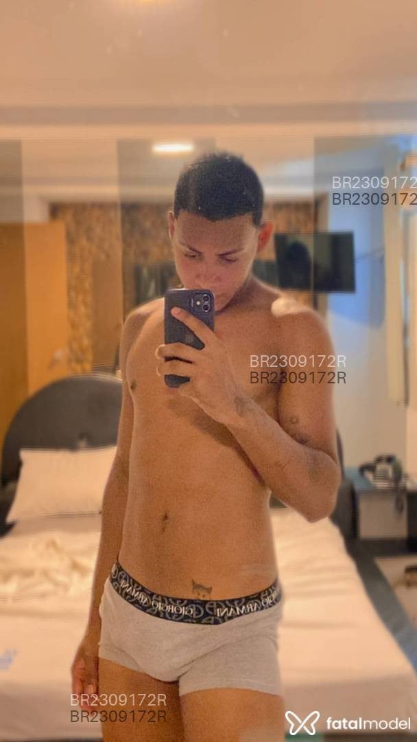 Acompanhante homem morena (o) de olhos castanhos em Salvador - Luidy