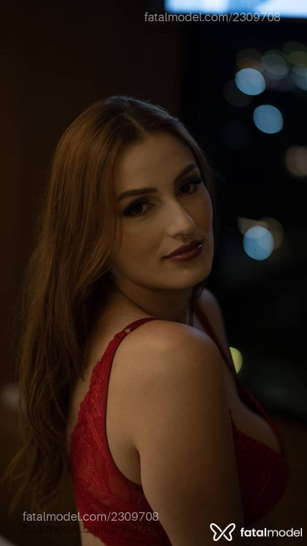 Acompanhante mulher ruiva (o) de olhos castanhos em Campo Grande - Beatriz