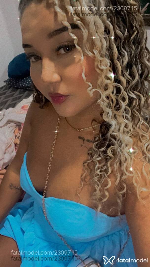 Acompanhante mulher loira (o) de olhos mel em Manaus - Julinha