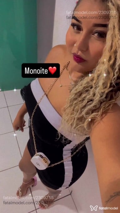 Acompanhante mulher loira (o) de olhos mel em Manaus - Julinha