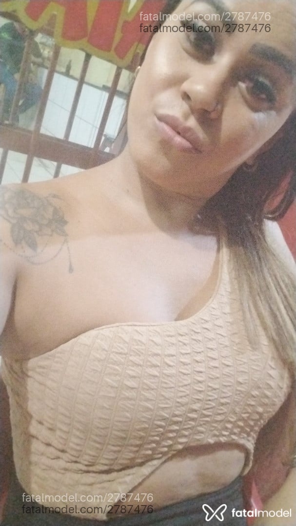 Acompanhante mulher trans com cabelo castanho de olhos castanhos em Ariquemes - Laís Acreana
