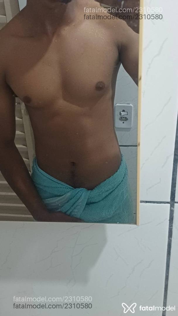 Acompanhante homem morena (o) de olhos castanhos em Porangatu Acompanhante homem morena (o) de olhos castanhos em Porangatu - Pretinho