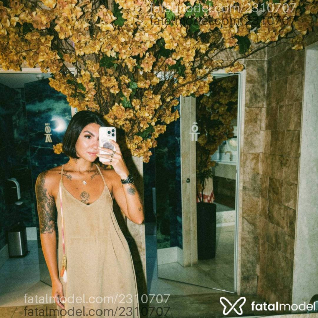 Acompanhante mulher morena (o) de olhos castanhos em Rio de Janeiro - Julia Mitrovic