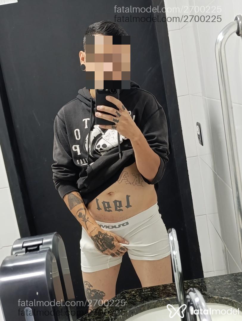 Acompanhante homem morena (o) de olhos castanhos em Goiânia - Giulio