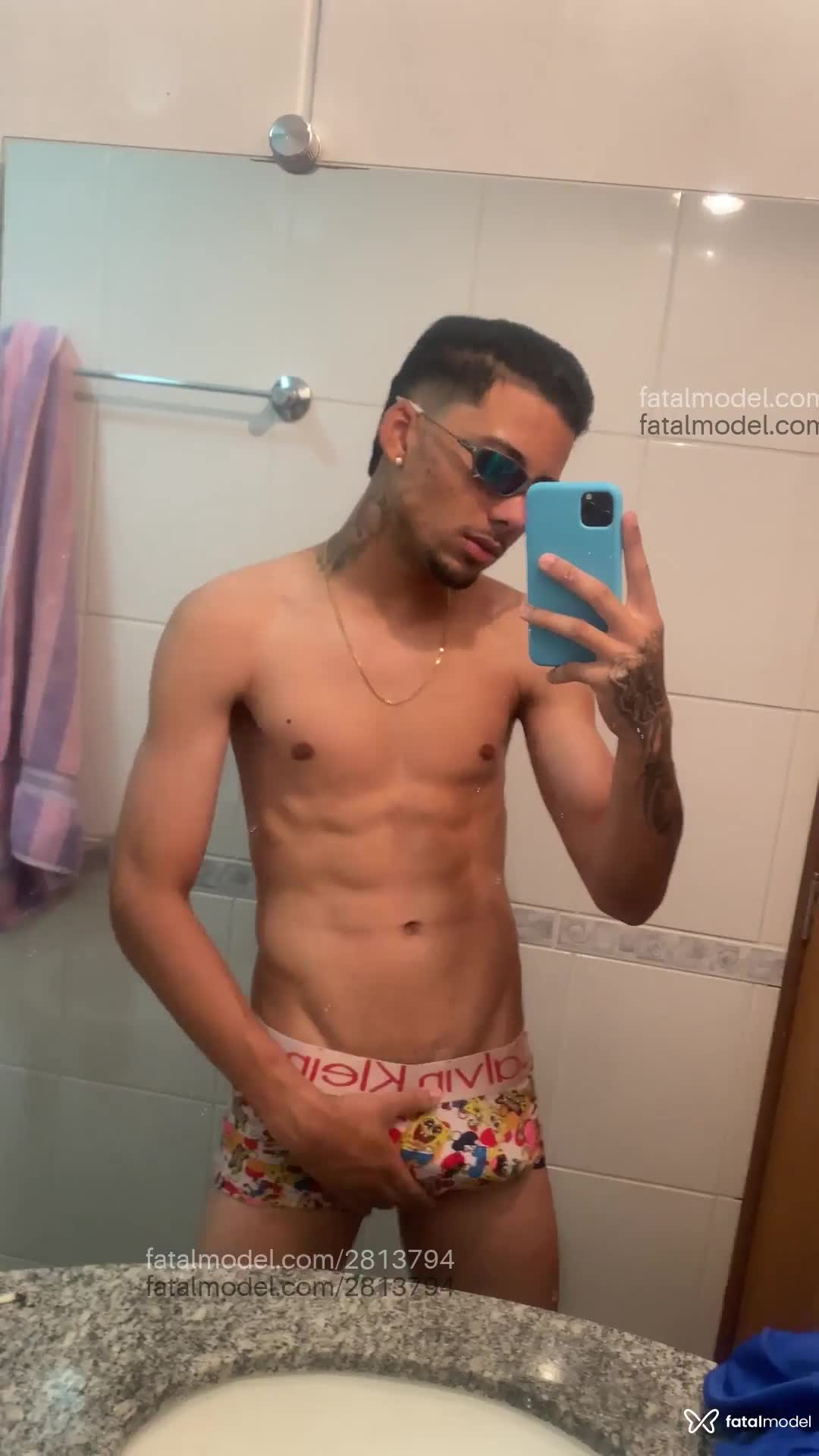 Acompanhante homem morena (o) de olhos castanhos em Rio de Janeiro Acompanhante homem morena (o) de olhos castanhos em Rio de Janeiro - Gabriel
