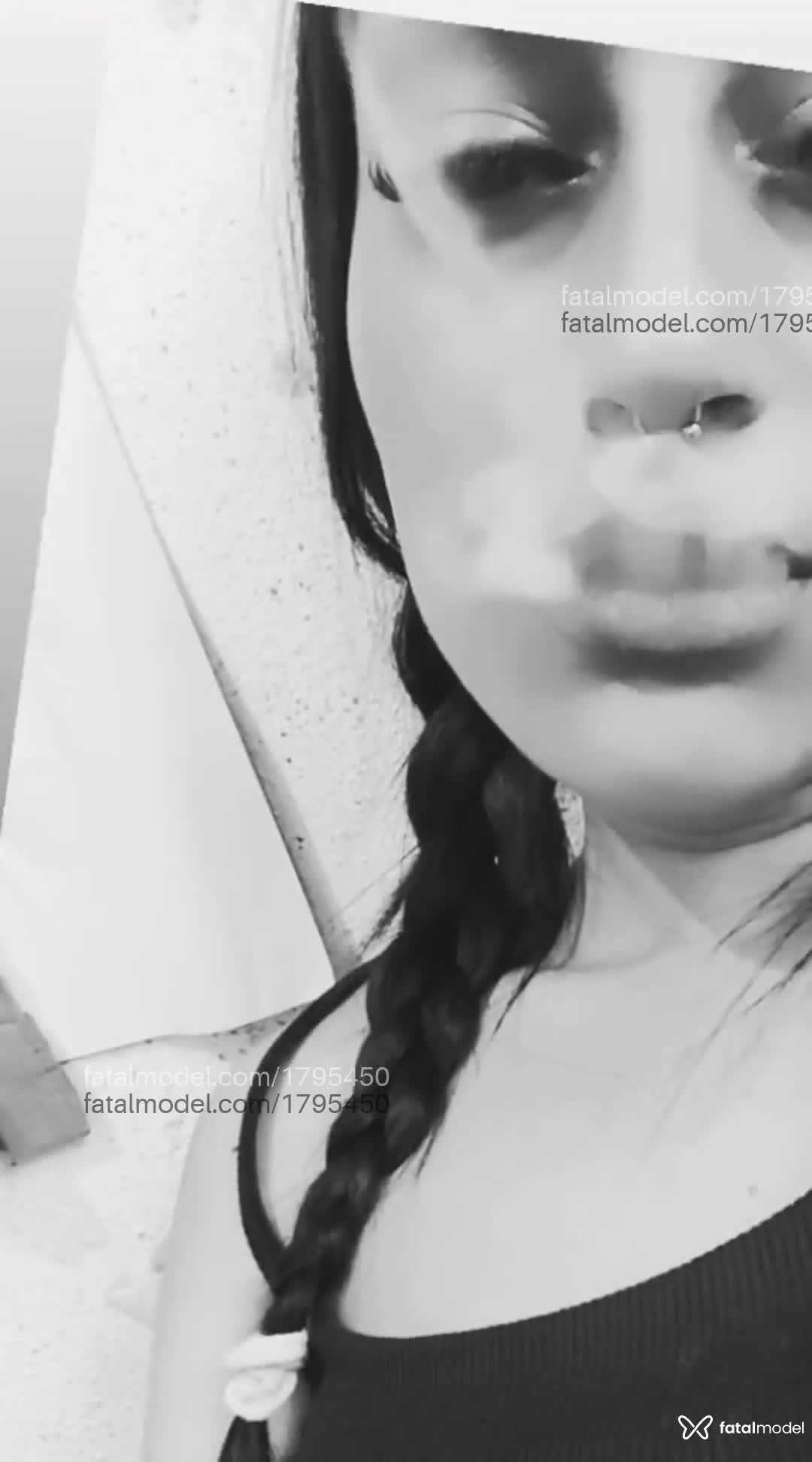 Acompanhante mulher com cabelo castanho de olhos castanhos em Caratinga - Adalin Soares