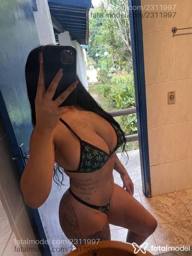 Acompanhante mulher morena (o) de olhos castanhos - Mayara