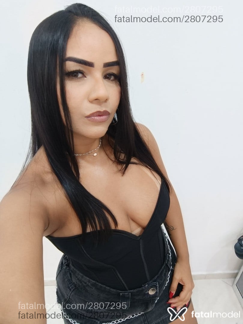 Acompanhante mulher morena (o) de olhos mel em Rio de Janeiro - Isis Becker