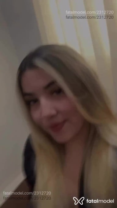 Acompanhante mulher loira (o) de olhos castanhos em Paranavaí - Stephany