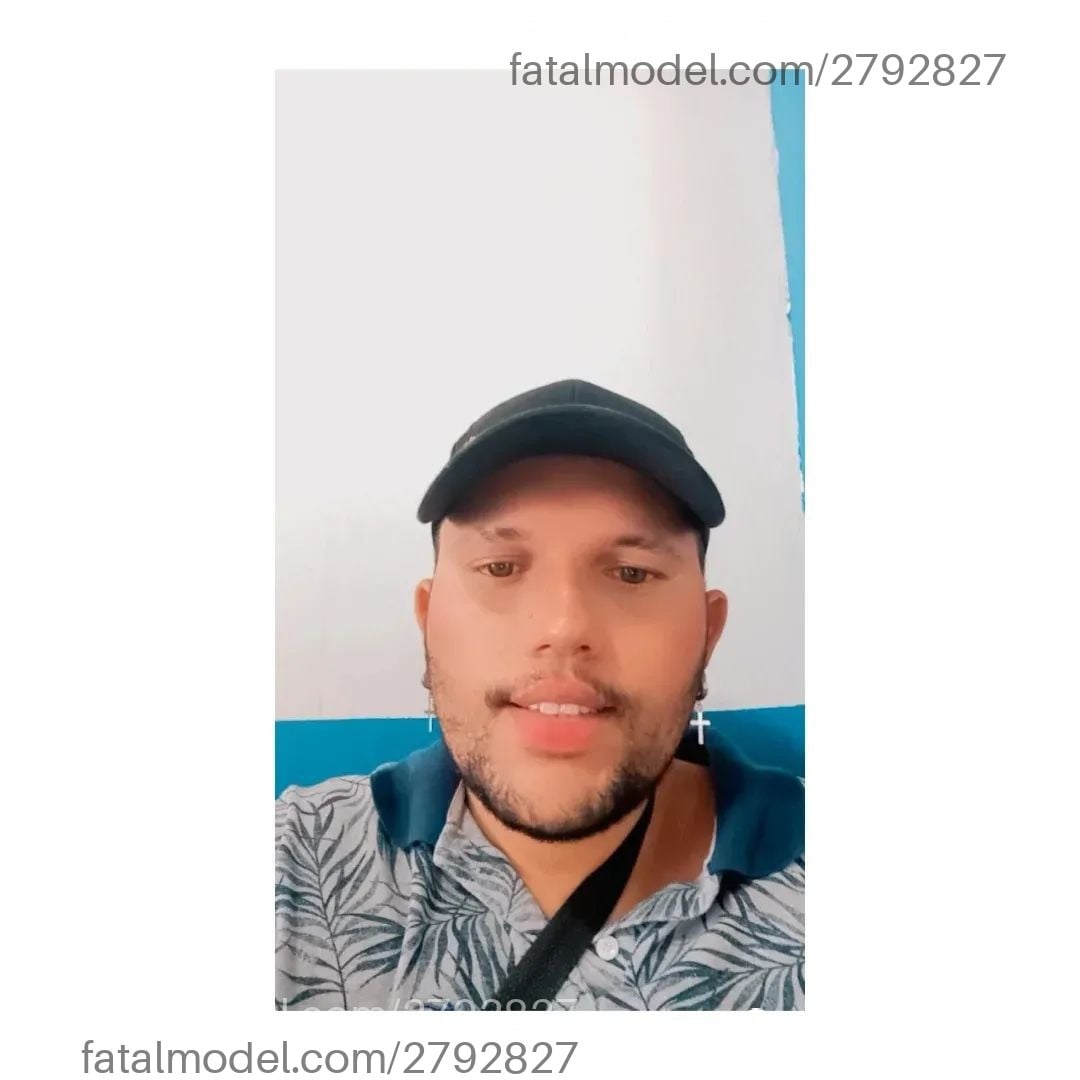 Acompanhante não-binário com cabelo castanho de olhos pretos em Porto Velho - Tutu