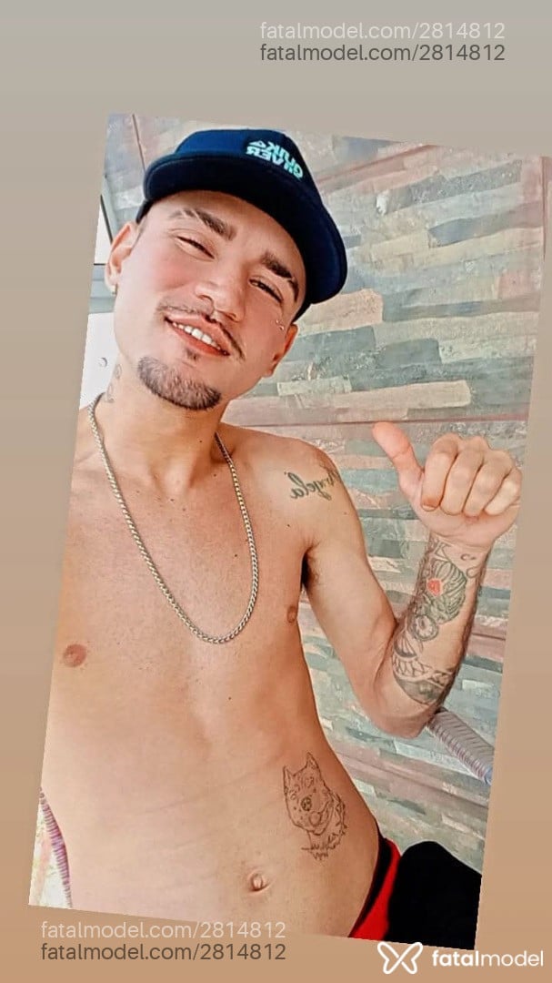 Acompanhante homem morena (o) de olhos castanhos em Cachoeirinha - Douglas