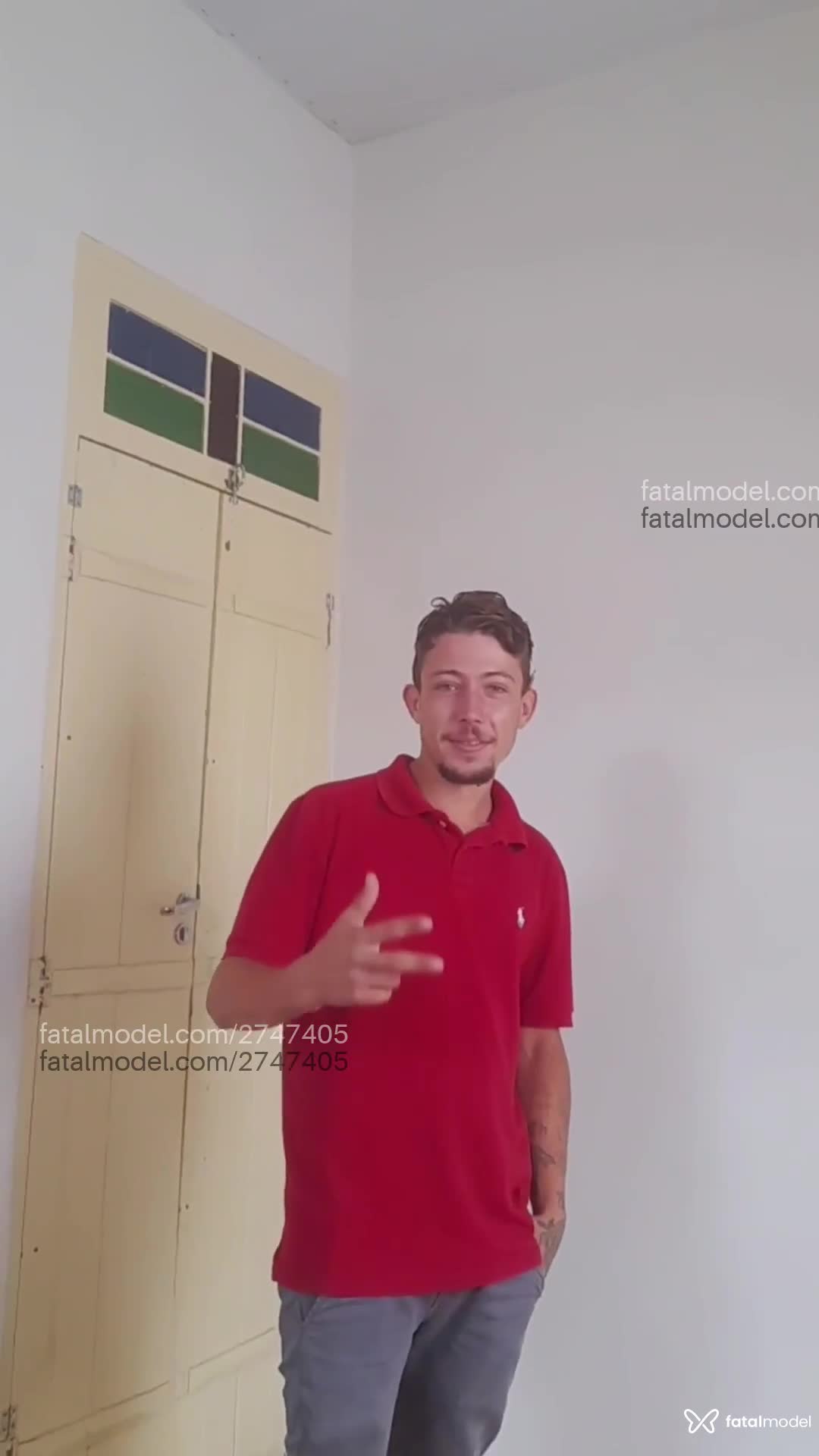 Acompanhante homem loira (o) de olhos verdes em Uberlândia Acompanhante homem loira (o) de olhos verdes em Uberlândia - Carlos Dutra