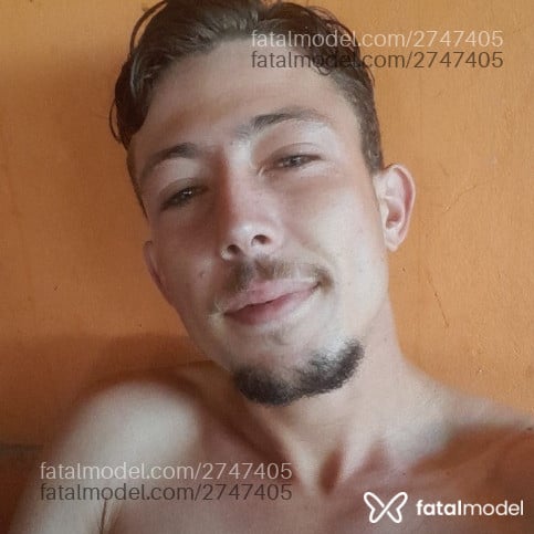 Acompanhante homem loira (o) de olhos verdes em Uberlândia Acompanhante homem loira (o) de olhos verdes em Uberlândia - Carlos Dutra