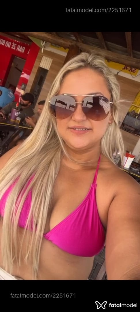 Acompanhante mulher loira (o) de olhos mel em Feira de Santana - Bruna Mello