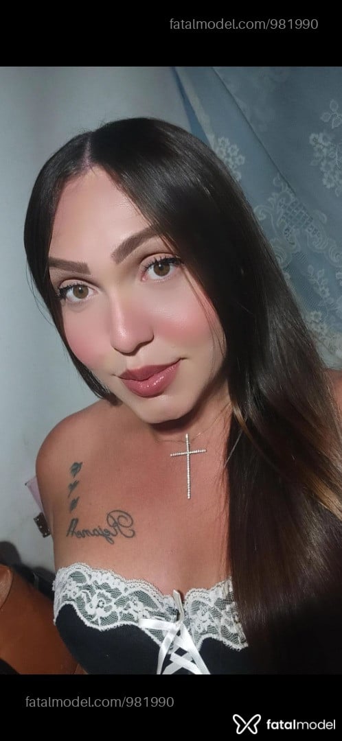 Acompanhante mulher trans com cabelo castanho de olhos castanhos em Tremembé Acompanhante mulher trans com cabelo castanho de olhos castanhos em Tremembé - Andy Gabryelly