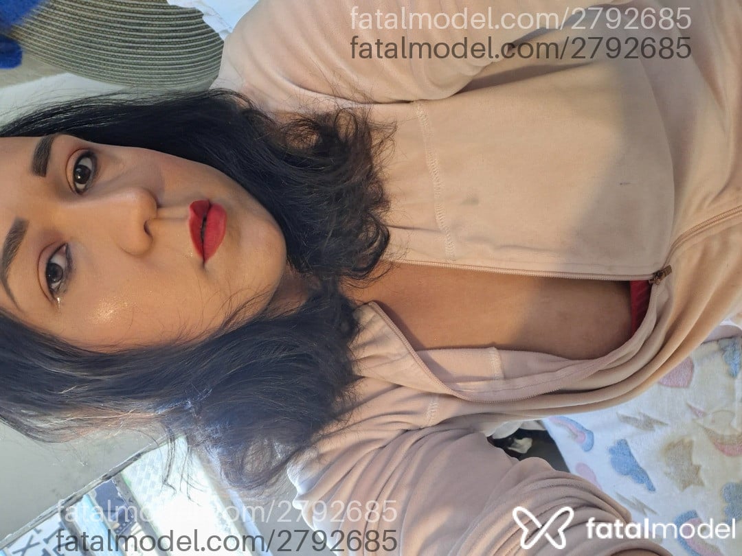 Acompanhante mulher trans com cabelo castanho de olhos castanhos em Volta Redonda - Erikahot
