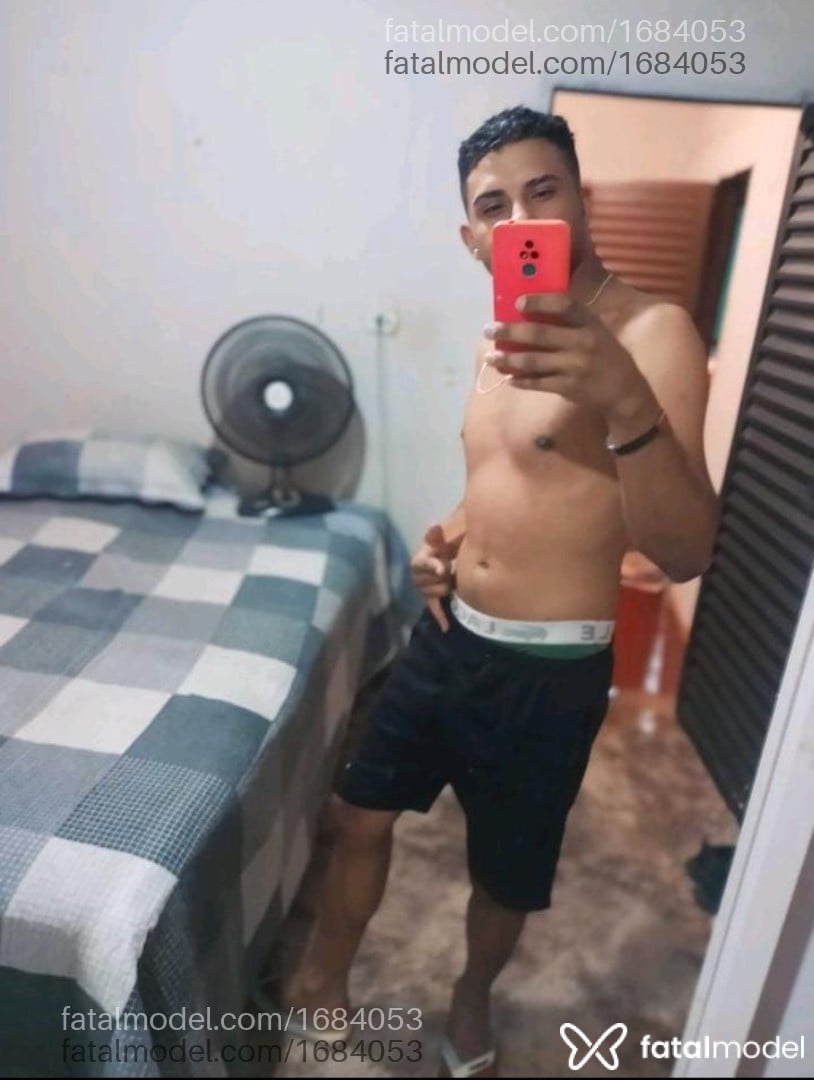 Acompanhante homem morena (o) de olhos pretos em Bom Jesus de Goiás Acompanhante homem morena (o) de olhos pretos em Bom Jesus de Goiás - Júnior