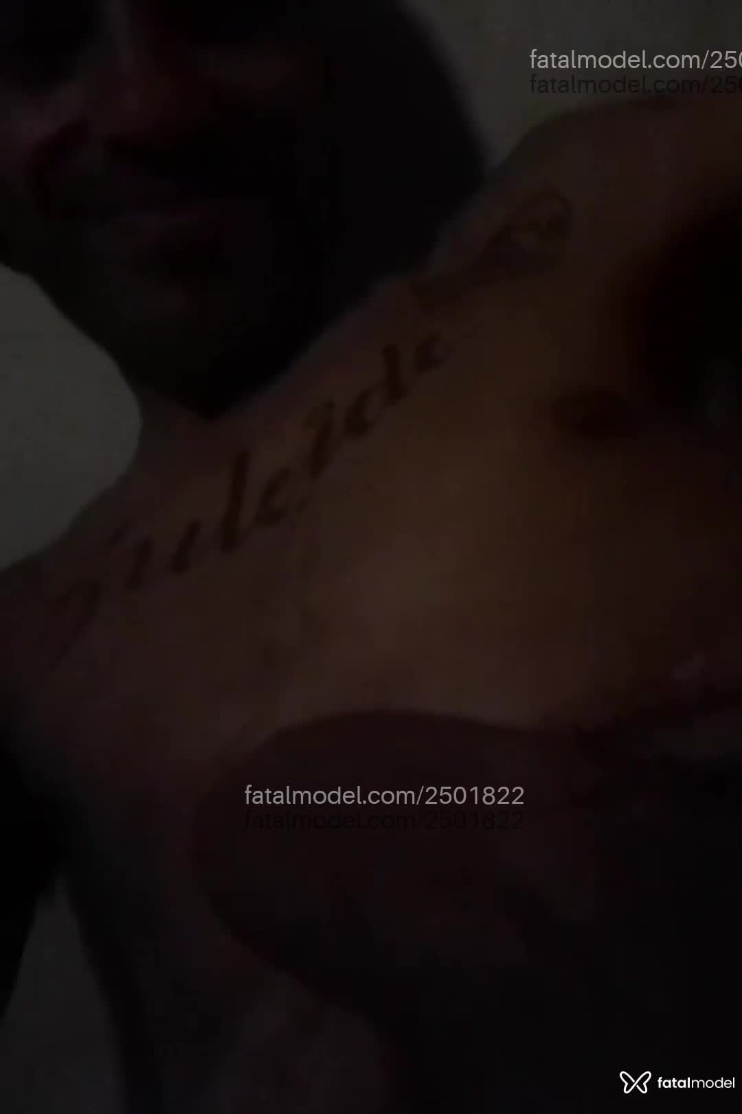 Acompanhante homem com cabelo castanho de olhos castanhos em São Paulo Acompanhante homem com cabelo castanho de olhos castanhos em São Paulo - Santiago