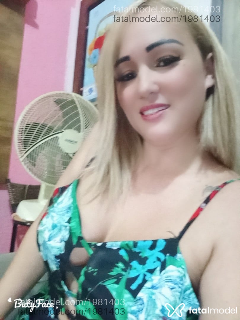 Acompanhante mulher loira (o) de olhos castanhos - Cristiane Acompanhante mulher loira (o) de olhos castanhos - Cristiane