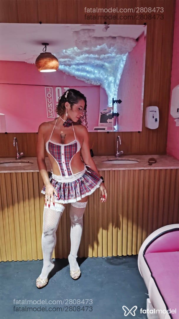 Acompanhante mulher com cabelo castanho de olhos castanhos em Goiânia - Grazi