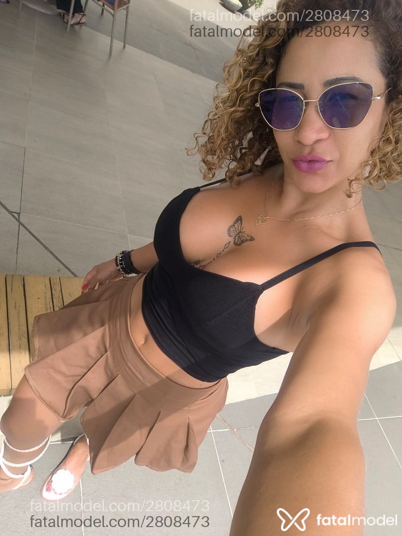 Acompanhante mulher com cabelo castanho de olhos castanhos em Goiânia - Grazi