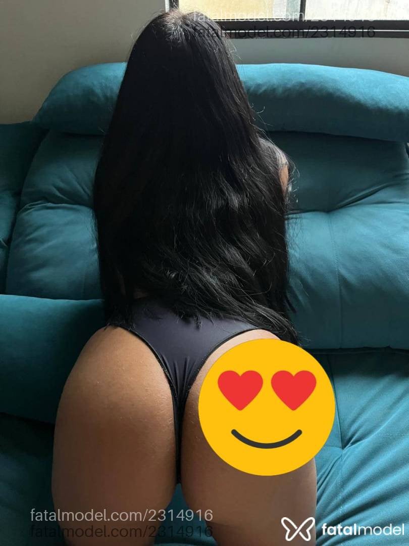 Acompanhante mulher morena (o) de olhos castanhos - Yasmin