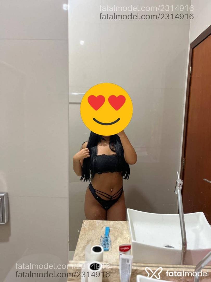 Acompanhante mulher morena (o) de olhos castanhos - Yasmin