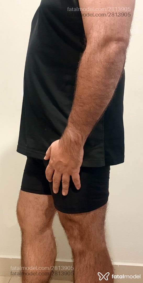 Acompanhante homem morena (o) de olhos pretos - Ursão Acompanhante homem morena (o) de olhos pretos - Ursão